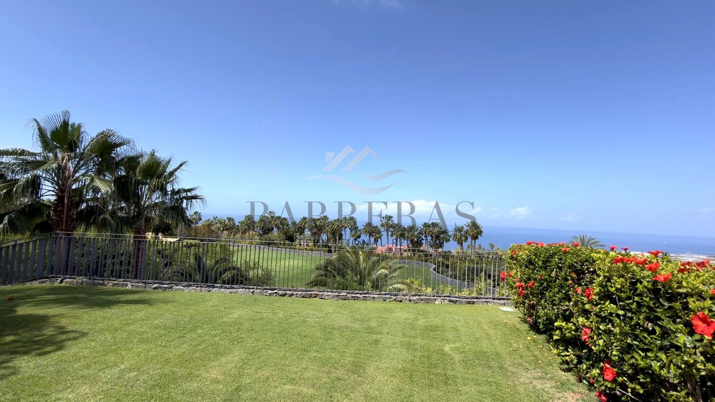 2 soveværelse Lejlighed til salg i Guia de Isora med swimmingpool garage - € 980.000 (Ref: 8167351)