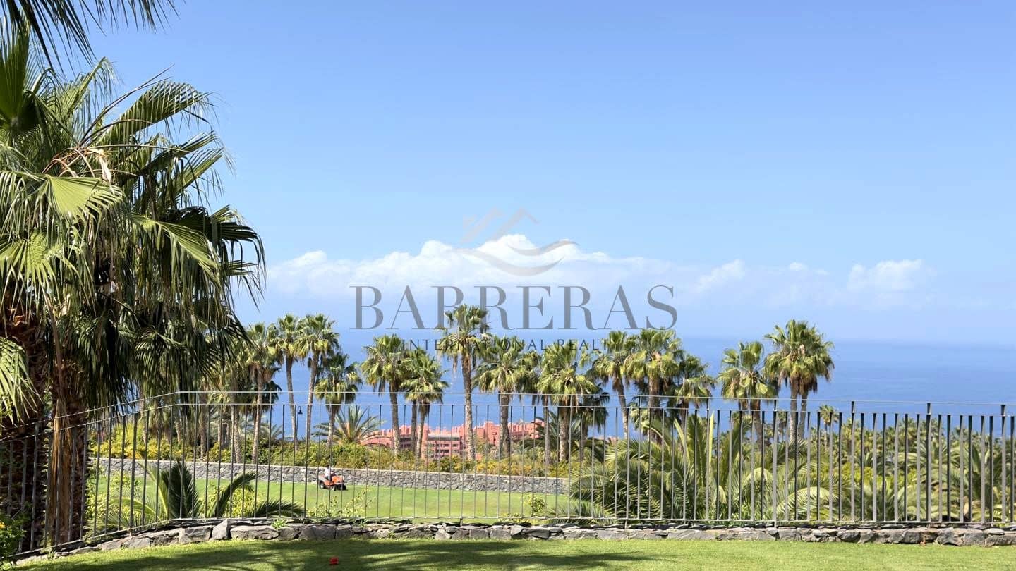 2 soveværelse Lejlighed til salg i Guia de Isora med swimmingpool garage - € 980.000 (Ref: 8167351)