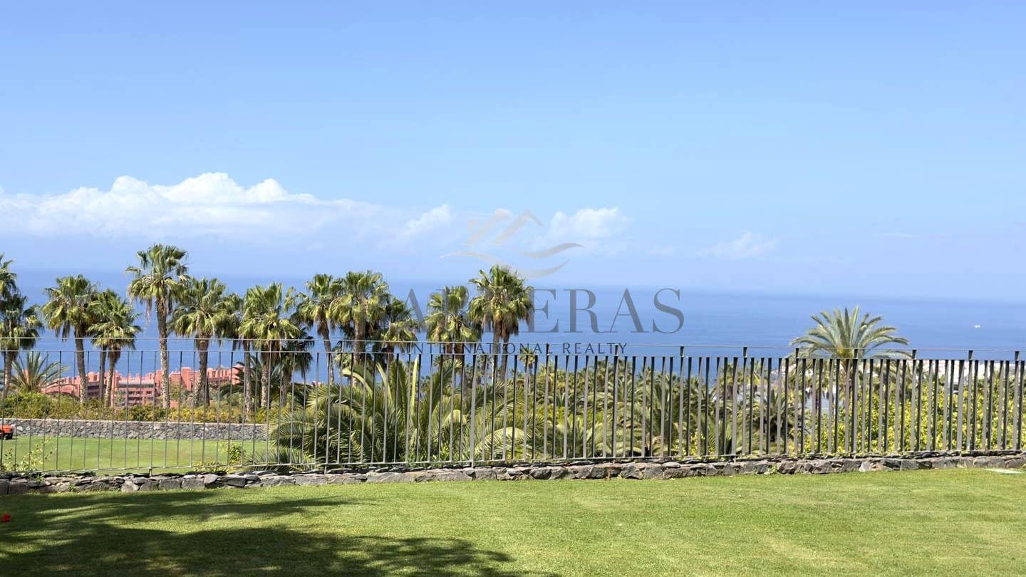 2 soveværelse Lejlighed til salg i Guia de Isora med swimmingpool garage - € 980.000 (Ref: 8167351)