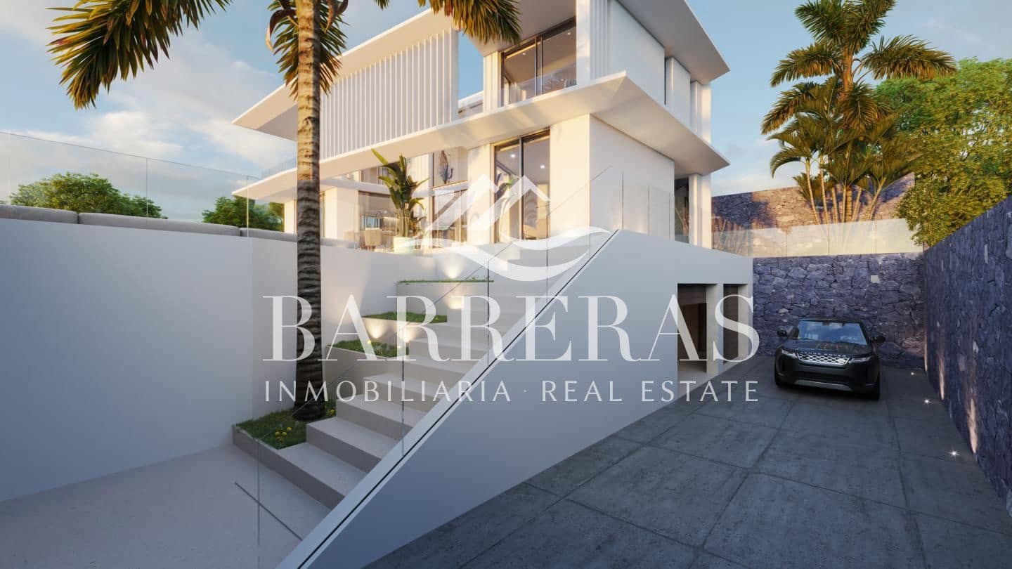 4 bedroom Villa for sale in Costa Adeje with pool - € 2,500,000 (Ref: 8221602)