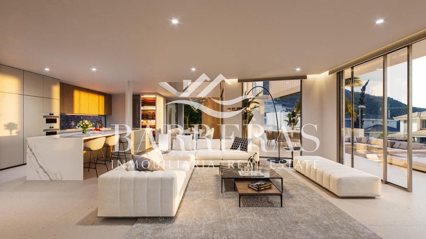 4 bedroom Villa for sale in Costa Adeje with pool - € 2,500,000 (Ref: 8221602)