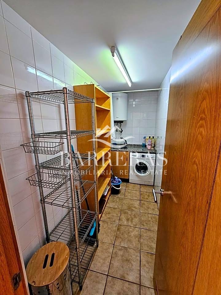 2 slaapkamer Flat te huur in Granadilla de Abona met zwembad garage - € 1.500 (Ref: 8350055)