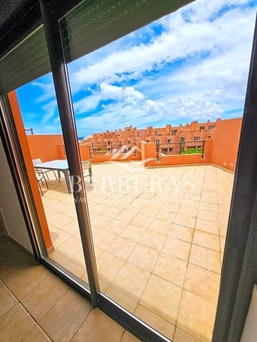 2 slaapkamer Flat te huur in Granadilla de Abona met zwembad garage - € 1.500 (Ref: 8350055)