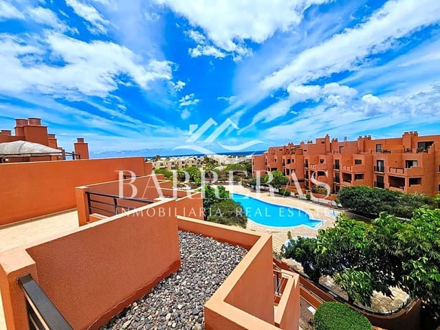2 slaapkamer Flat te huur in Granadilla de Abona met zwembad garage - € 1.500 (Ref: 8350055)