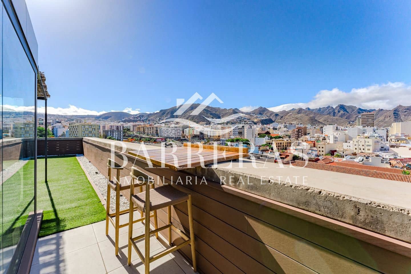 4 soveværelse Lejlighed til salg i Santa Cruz de Tenerife med garage - € 1.750.000 (Ref: 8418651)