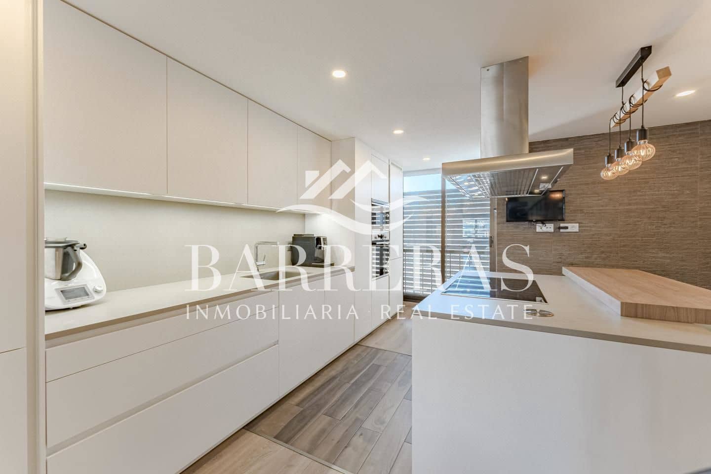 4 soveværelse Lejlighed til salg i Santa Cruz de Tenerife med garage - € 1.750.000 (Ref: 8418651)