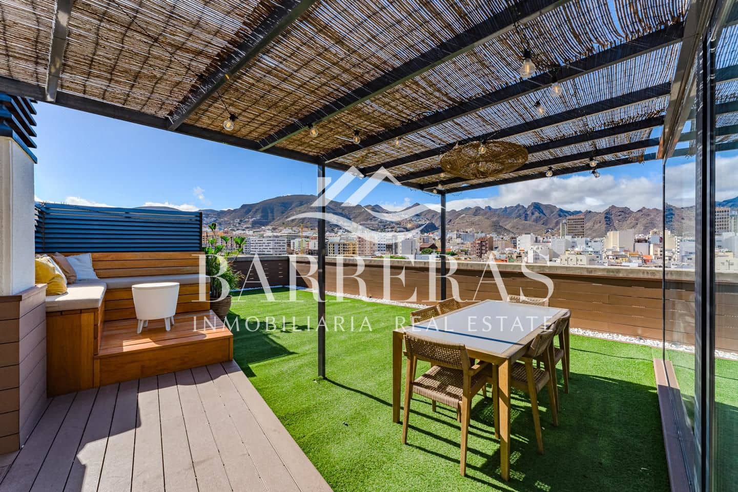 4 soveværelse Lejlighed til salg i Santa Cruz de Tenerife med garage - € 1.750.000 (Ref: 8418651)