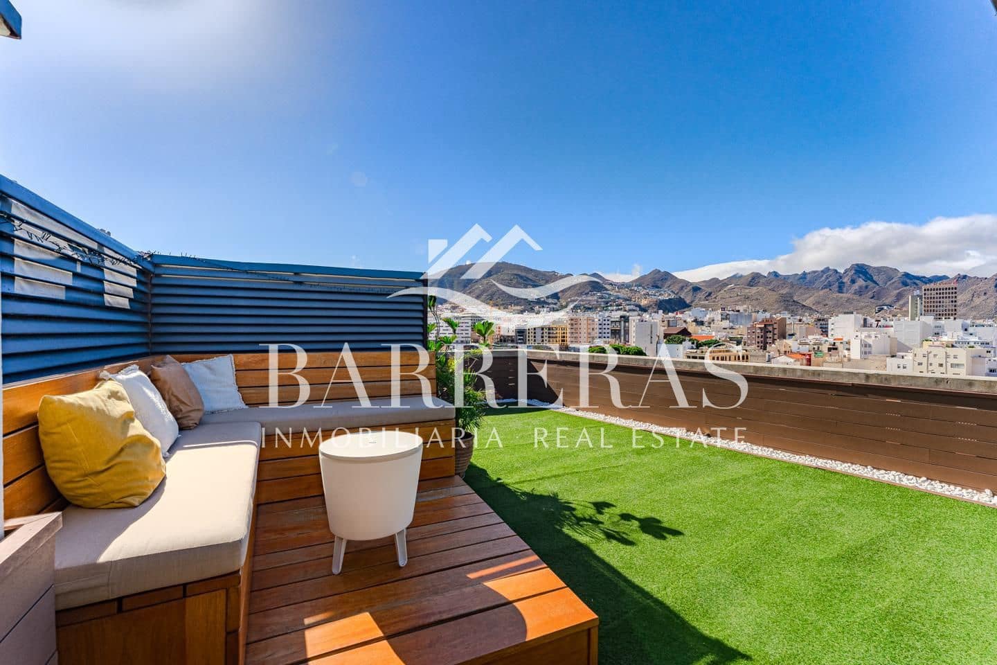 4 soveværelse Lejlighed til salg i Santa Cruz de Tenerife med garage - € 1.750.000 (Ref: 8418651)