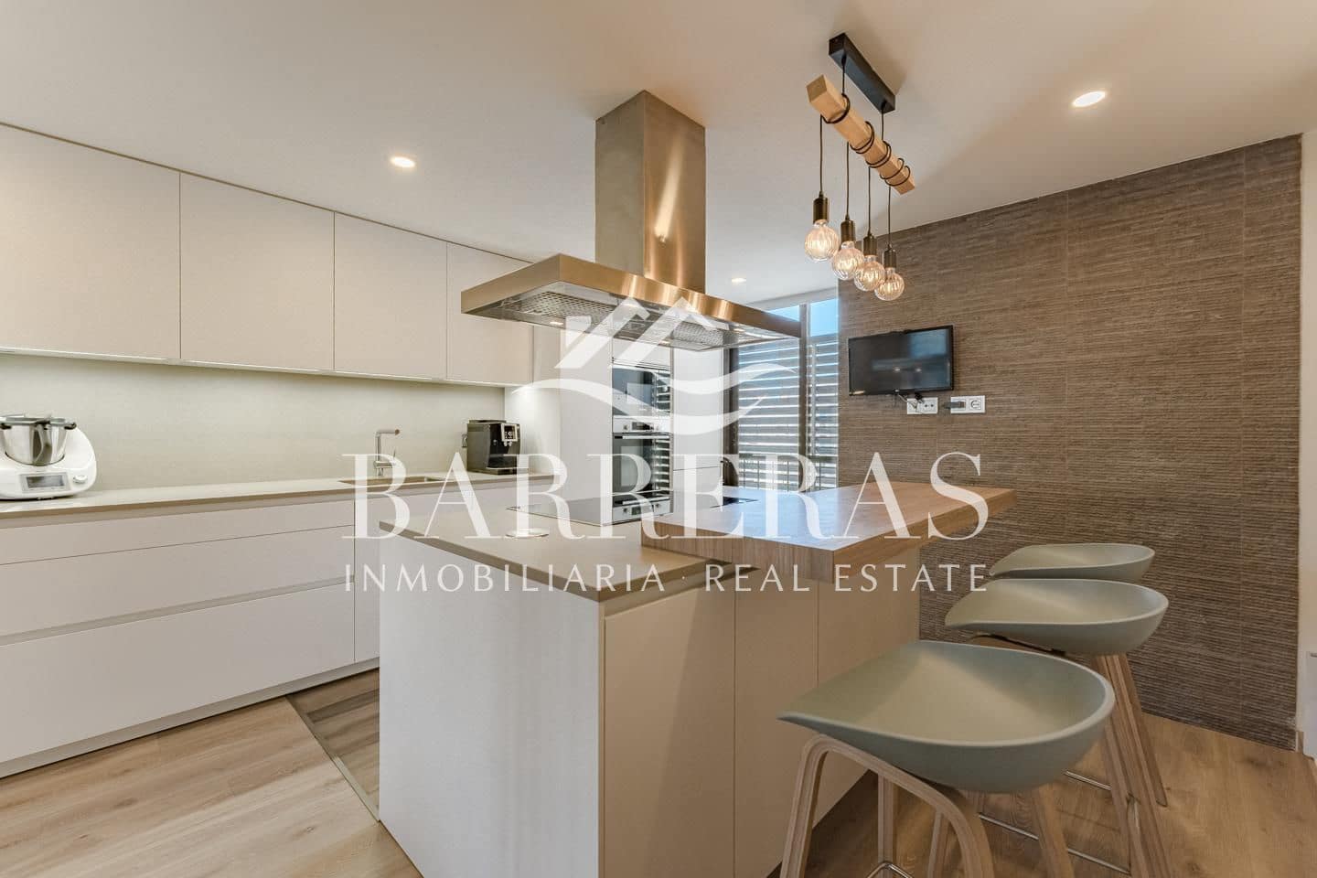 4 soveværelse Lejlighed til salg i Santa Cruz de Tenerife med garage - € 1.750.000 (Ref: 8418651)