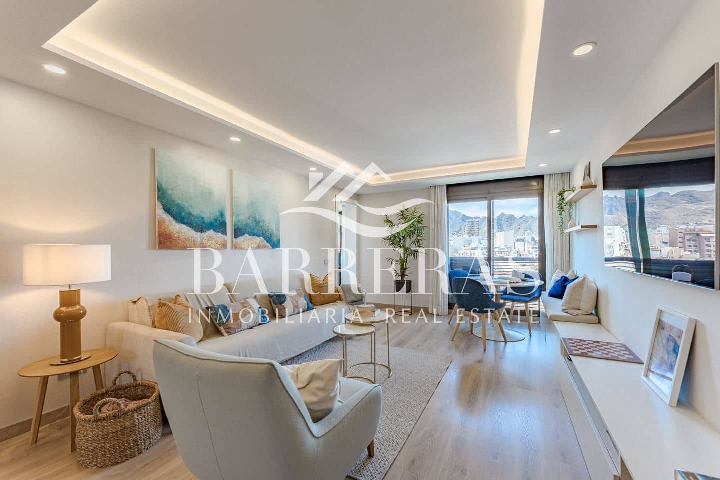 4 soveværelse Lejlighed til salg i Santa Cruz de Tenerife med garage - € 1.750.000 (Ref: 8418651)