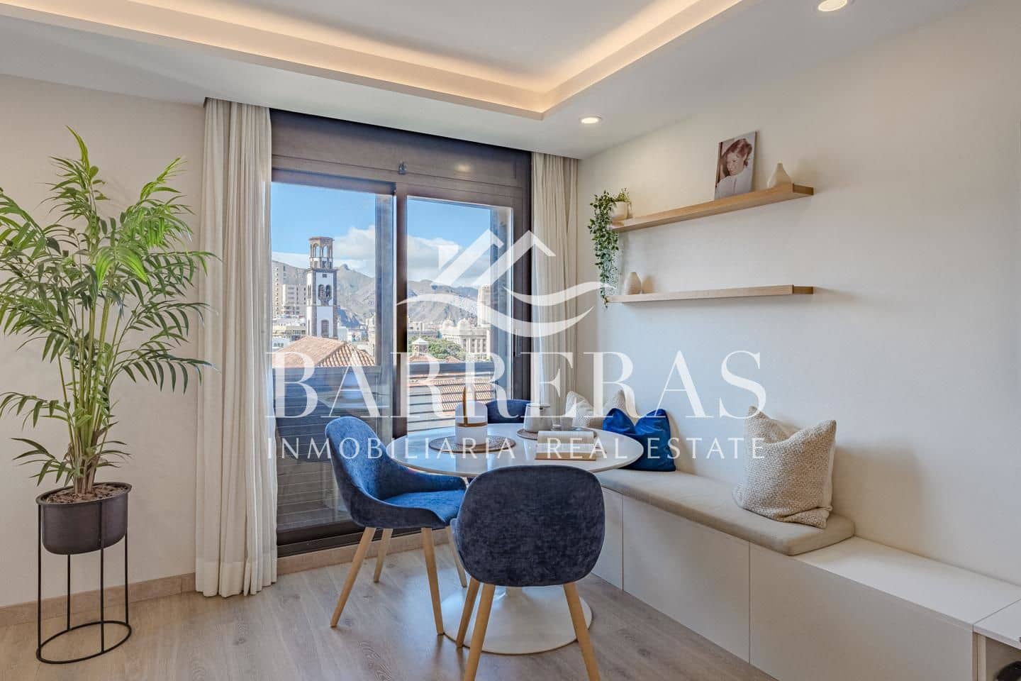 4 soveværelse Lejlighed til salg i Santa Cruz de Tenerife med garage - € 1.750.000 (Ref: 8418651)