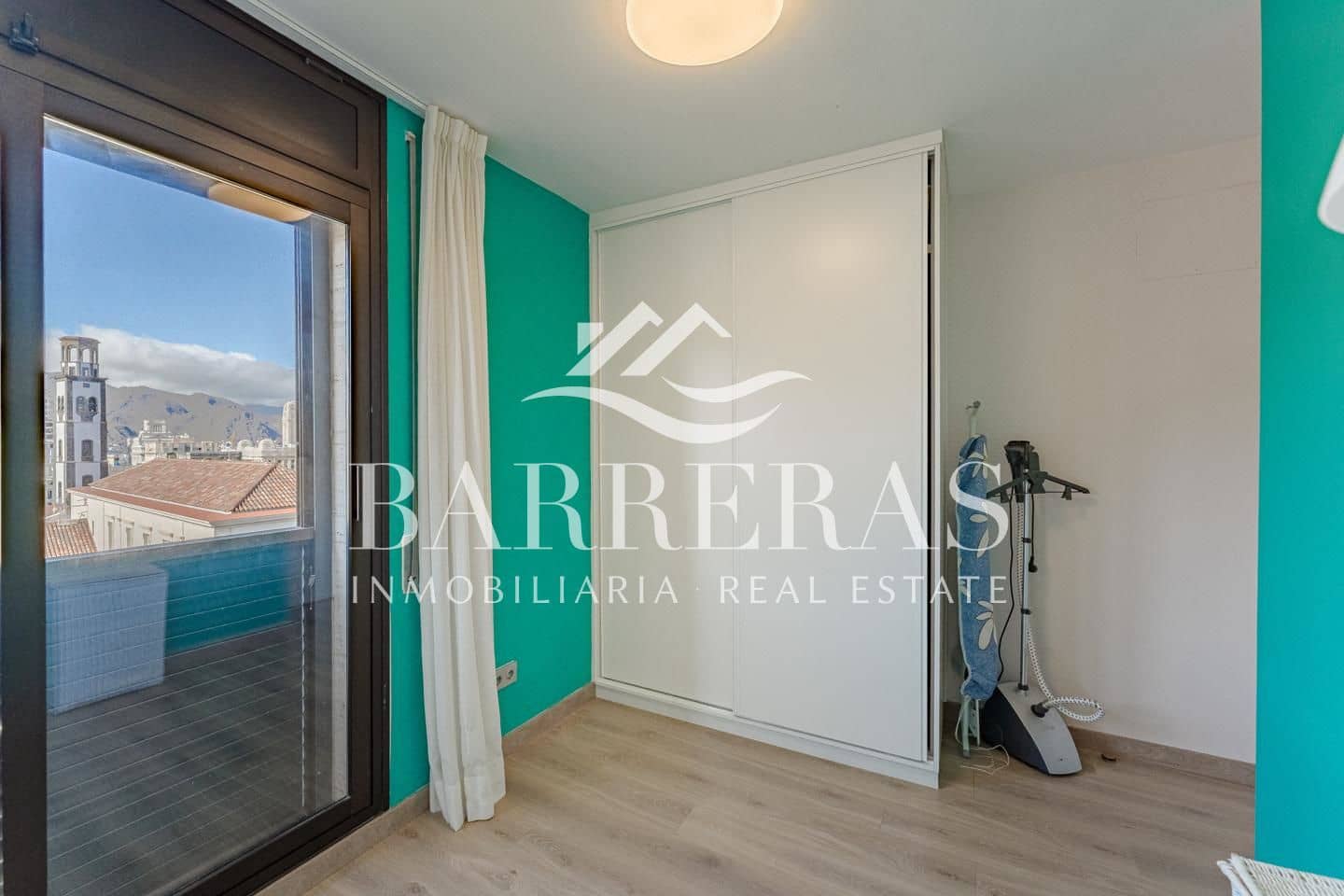 4 soveværelse Lejlighed til salg i Santa Cruz de Tenerife med garage - € 1.750.000 (Ref: 8418651)