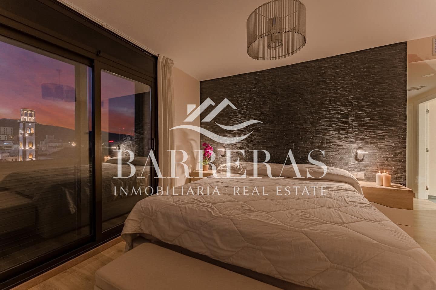 4 soveværelse Lejlighed til salg i Santa Cruz de Tenerife med garage - € 1.750.000 (Ref: 8418651)