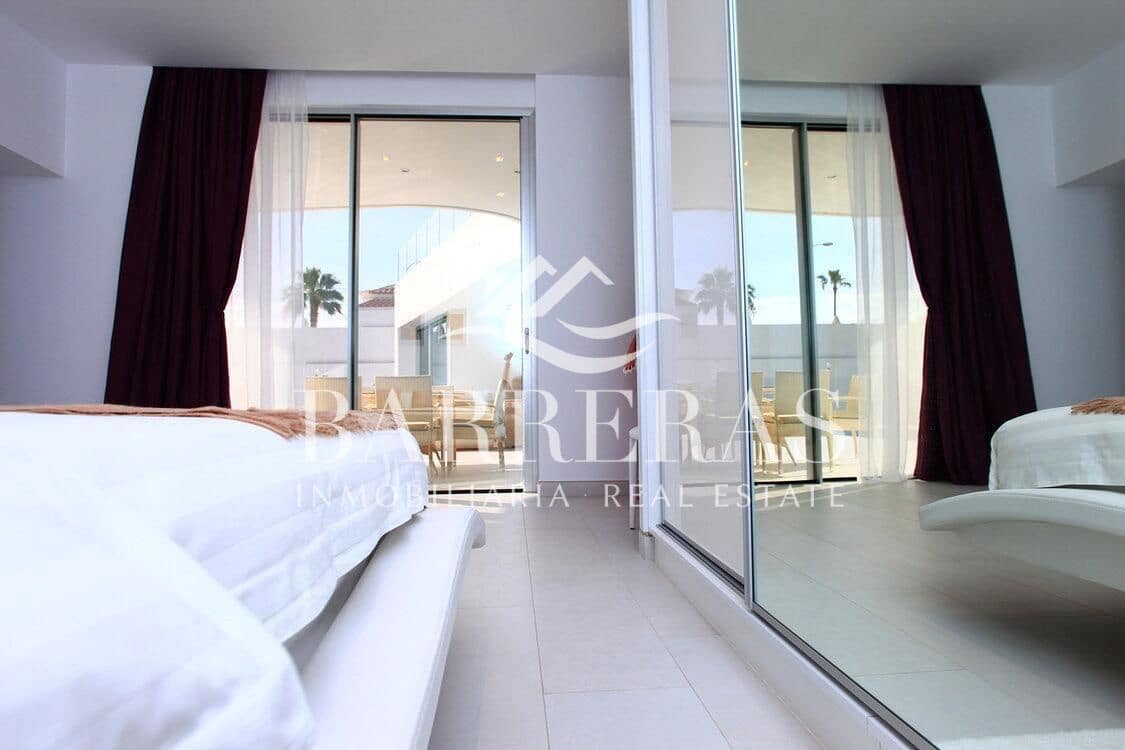 4 chambre Villa/Maison à vendre à La Caleta Adeje avec piscine - 3 400 000 € (Ref: 8422574)