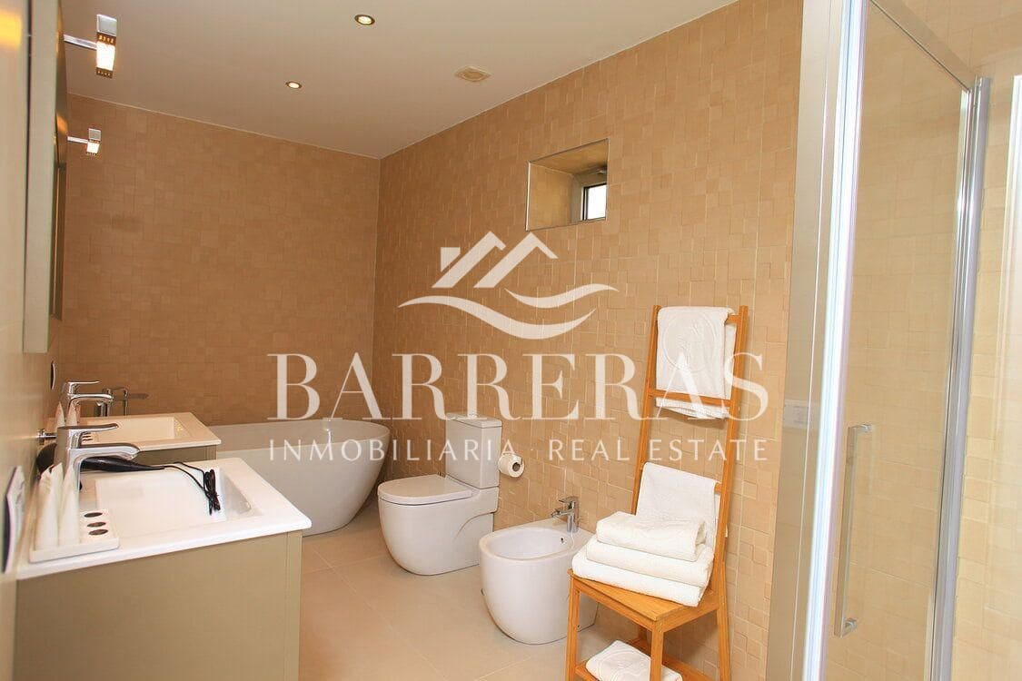 4 chambre Villa/Maison à vendre à La Caleta Adeje avec piscine - 3 400 000 € (Ref: 8422574)