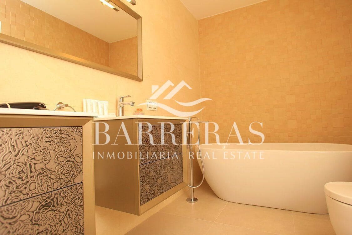 4 chambre Villa/Maison à vendre à La Caleta Adeje avec piscine - 3 400 000 € (Ref: 8422574)