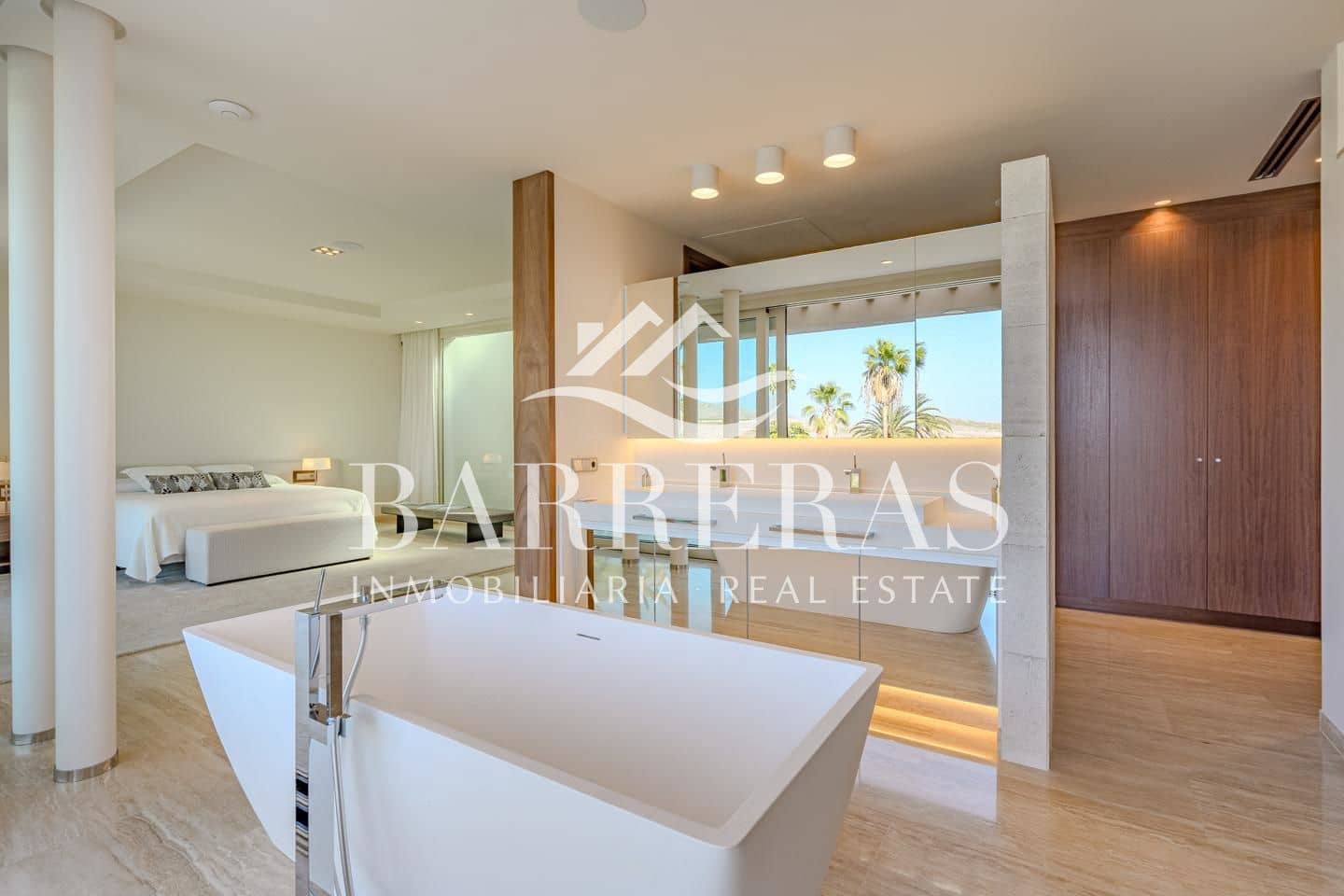 5 soveværelse Villa til salg i La Caleta Adeje med swimmingpool - € 3.700.000 (Ref: 8422575)