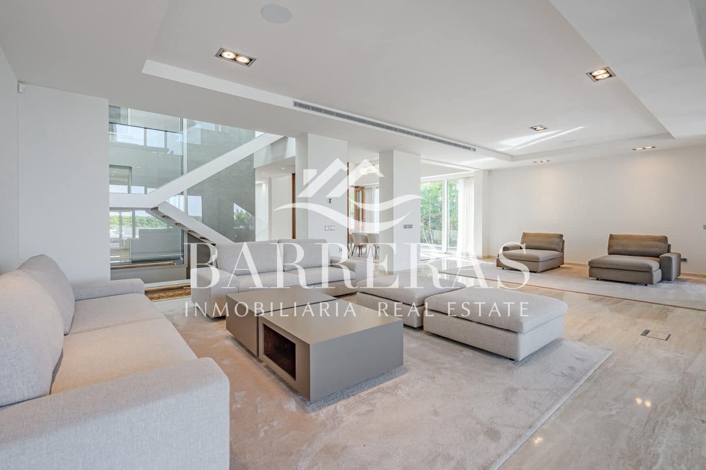 5 soveværelse Villa til salg i La Caleta Adeje med swimmingpool - € 3.700.000 (Ref: 8422575)