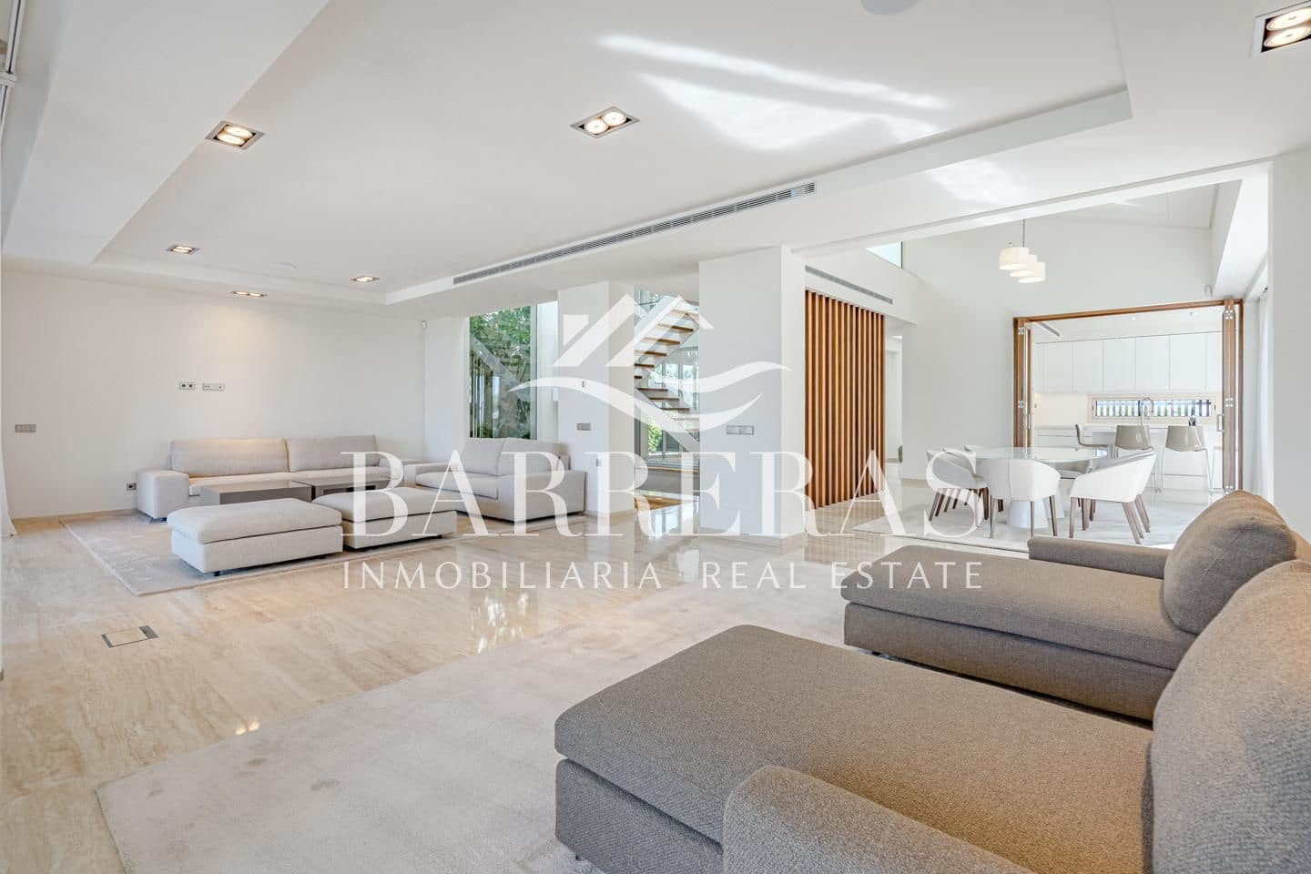 5 soveværelse Villa til salg i La Caleta Adeje med swimmingpool - € 3.700.000 (Ref: 8422575)