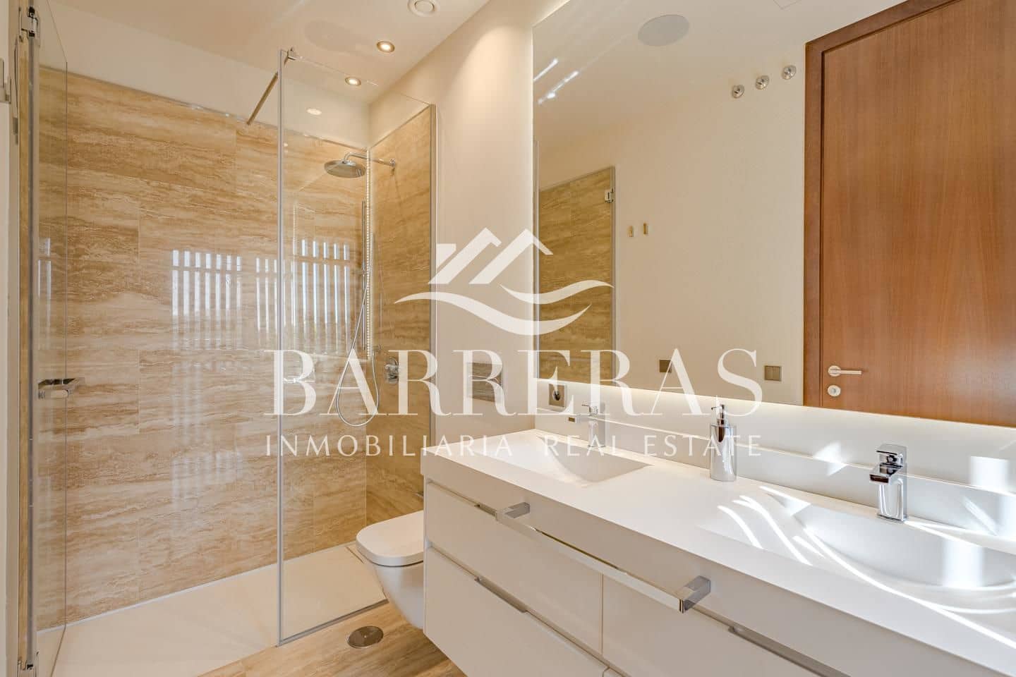 5 soveværelse Villa til salg i La Caleta Adeje med swimmingpool - € 3.700.000 (Ref: 8422575)