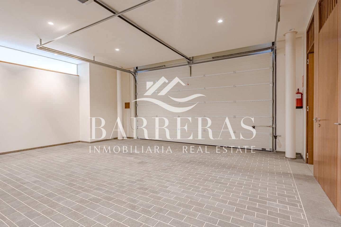 5 soveværelse Villa til salg i La Caleta Adeje med swimmingpool - € 3.700.000 (Ref: 8422575)