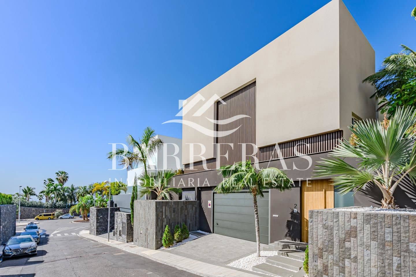 5 soveværelse Villa til salg i La Caleta Adeje med swimmingpool - € 3.700.000 (Ref: 8422575)