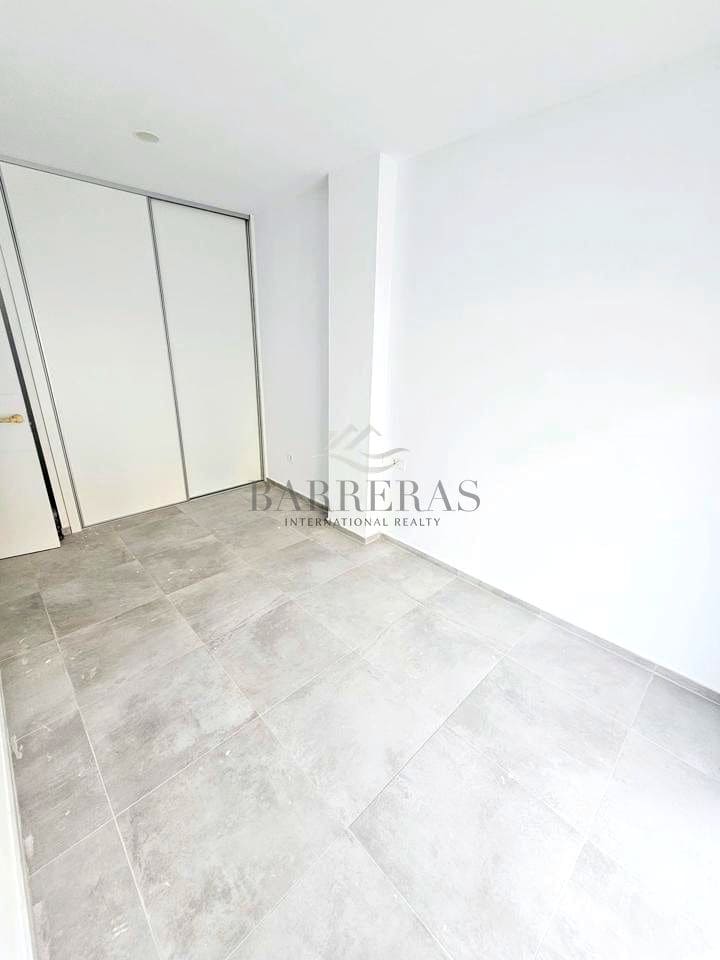 2 soveværelse Lejlighed til salg i Los Abrigos med garage - € 270.000 (Ref: 8601015)