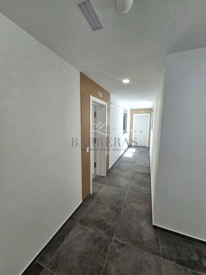 2 soveværelse Lejlighed til salg i Los Abrigos med garage - € 270.000 (Ref: 8601015)