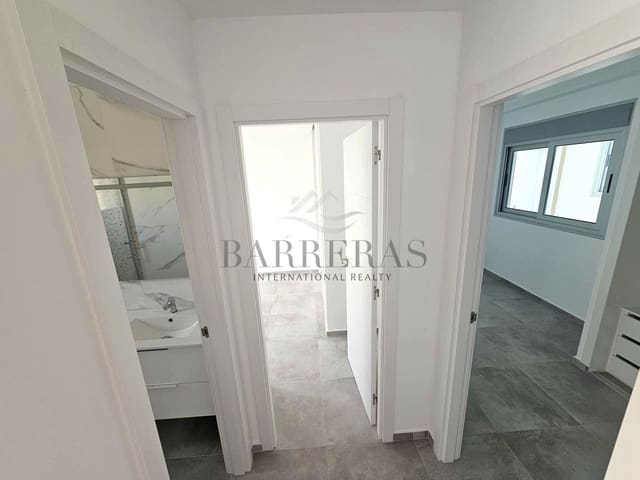 2 soveværelse Lejlighed til salg i Los Abrigos, Granadilla de Abona med garage - € 270.000 (Ref: 8601015)