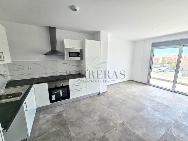 2 bedroom Flat for sale in Los Abrigos, Granadilla de Abona with garage - € 350,000 (Ref: 8601015)