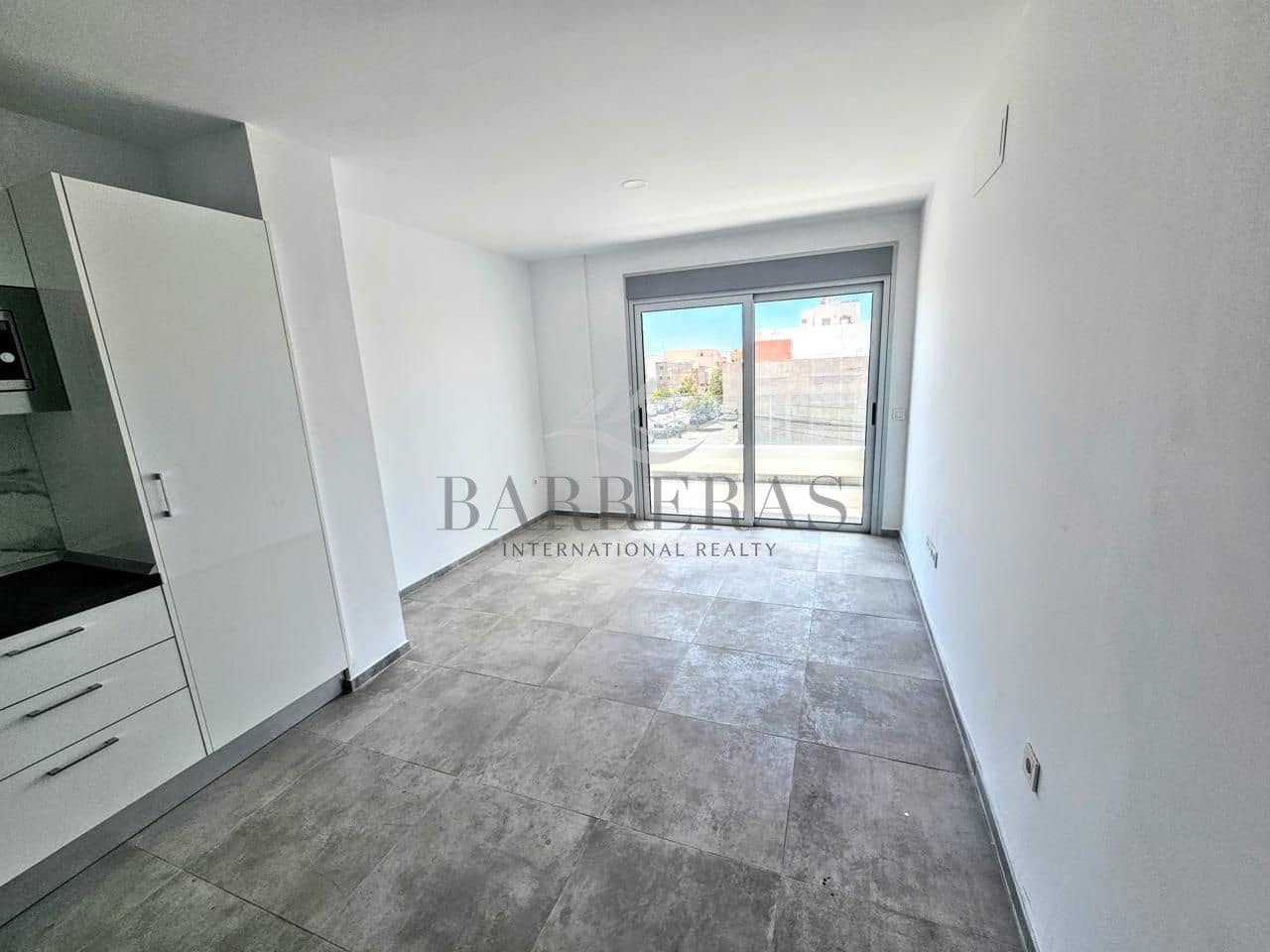 2 soveværelse Lejlighed til salg i Los Abrigos med garage - € 350.000 (Ref: 8601015)