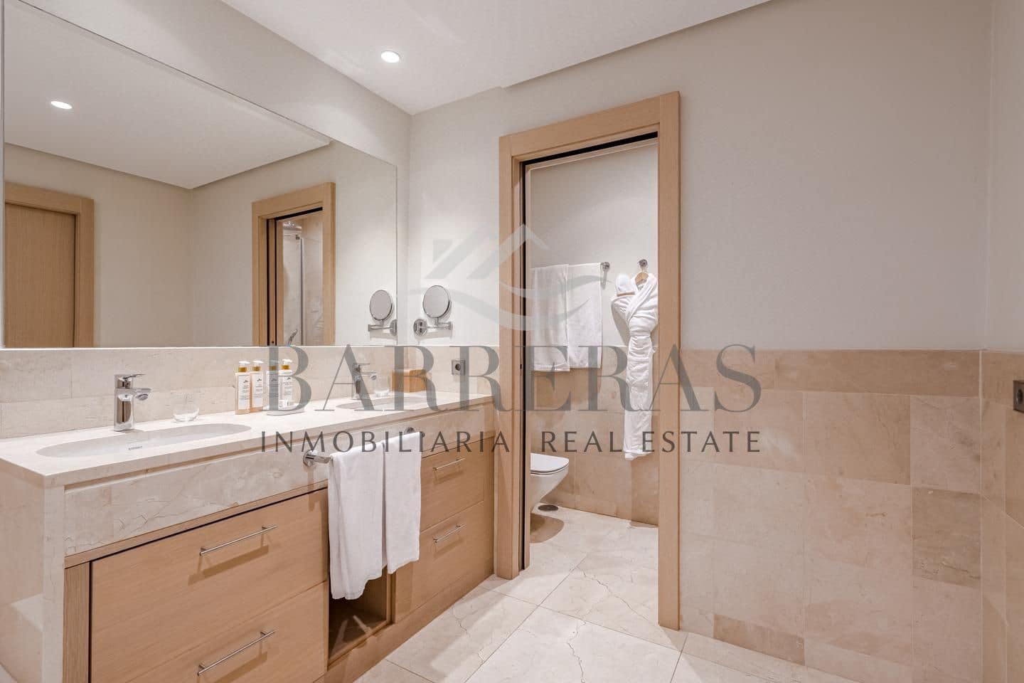 1 Zimmer Wohnung zu verkaufen in Guia de Isora mit Pool Garage - 590.000 € (Ref: 8695815)