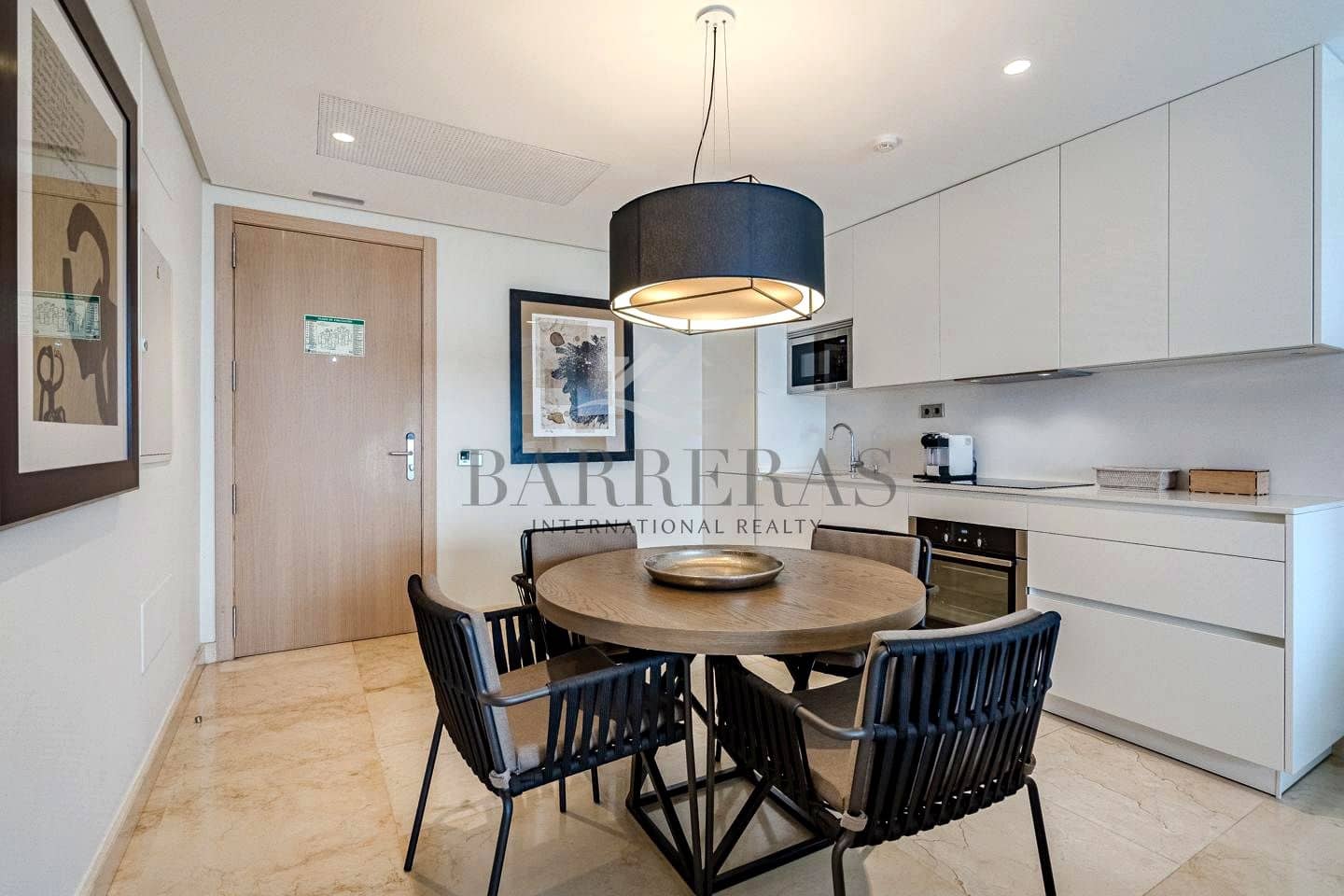 1 chambre Appartement à vendre à Guia de Isora avec piscine garage - 575 000 € (Ref: 8695815)