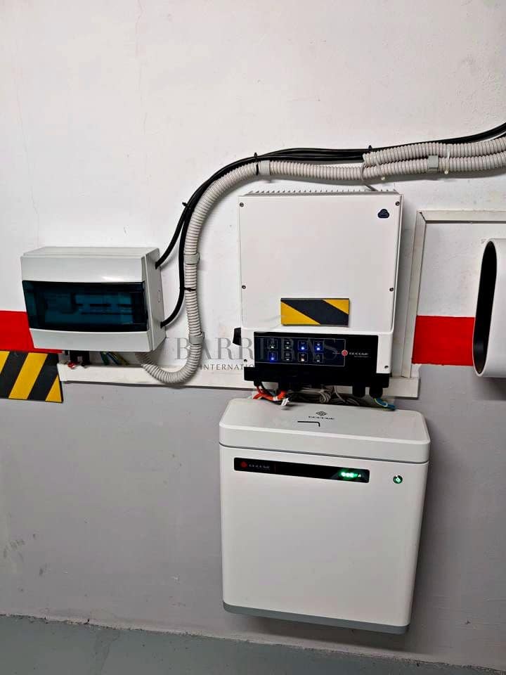 3 chambre Villa/Maison à vendre à Llano del Camello avec piscine garage - 340 000 € (Ref: 8727054)