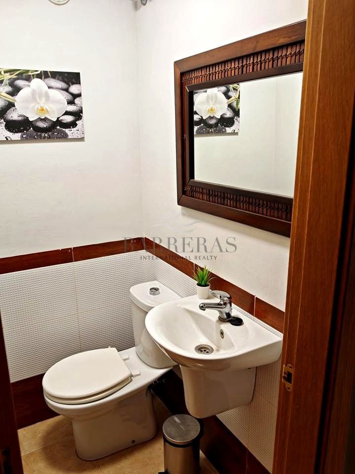 3 chambre Villa/Maison à vendre à Llano del Camello avec piscine garage - 340 000 € (Ref: 8727054)