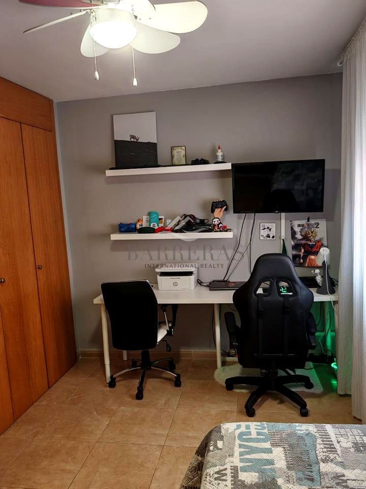 3 chambre Villa/Maison à vendre à Llano del Camello avec piscine garage - 340 000 € (Ref: 8727054)