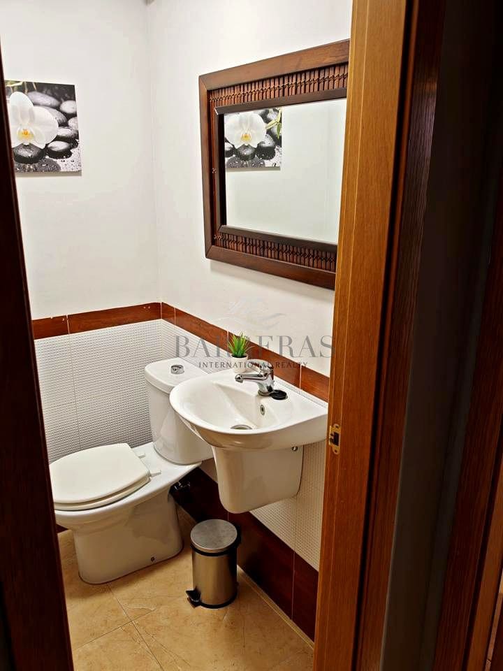 3 chambre Villa/Maison à vendre à Llano del Camello avec piscine garage - 340 000 € (Ref: 8727054)