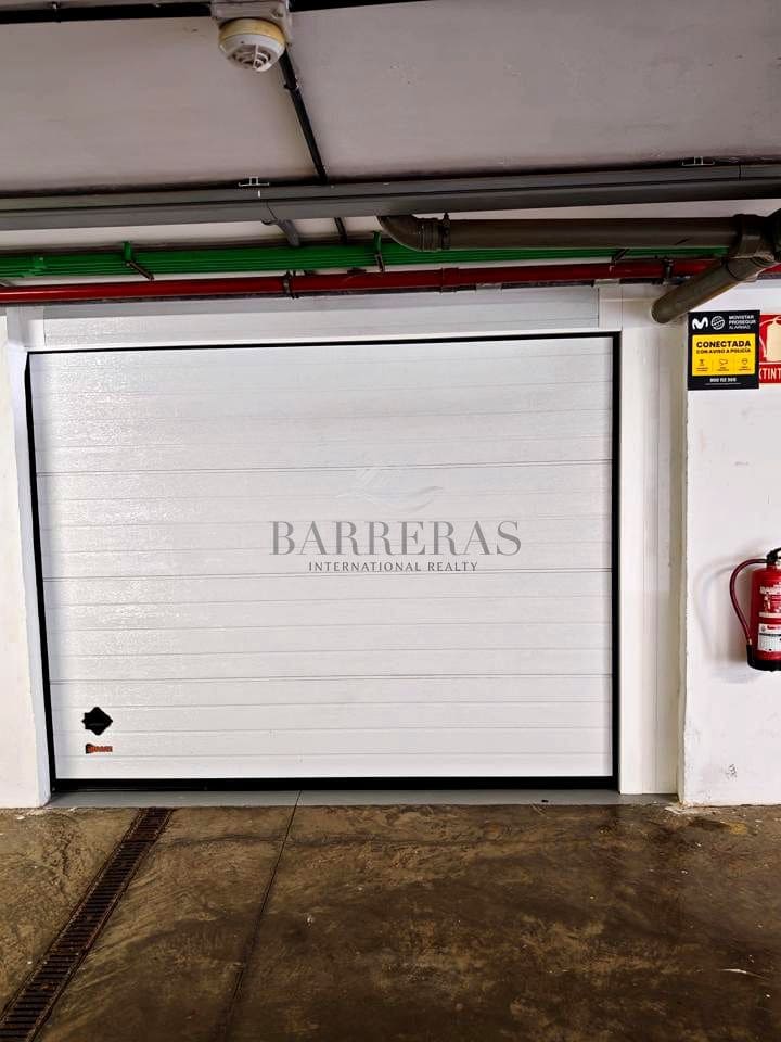 3 chambre Villa/Maison à vendre à Llano del Camello avec piscine garage - 340 000 € (Ref: 8727054)