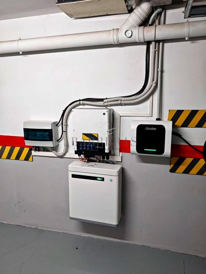 3 chambre Villa/Maison à vendre à Llano del Camello avec piscine garage - 340 000 € (Ref: 8727054)