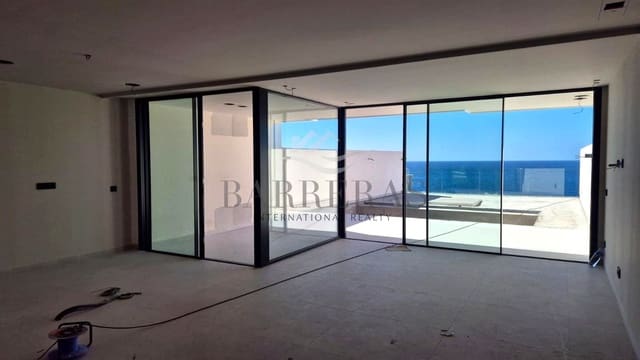 Piso de 2 habitaciones en Callao Salvaje, Adeje en venta con piscina garaje - 1.020.000 € (Ref: 8754824)