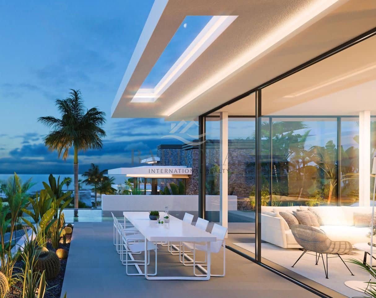 3 soveværelse Villa til salg i Guia de Isora med swimmingpool - € 1.705.000 (Ref: 8758947)