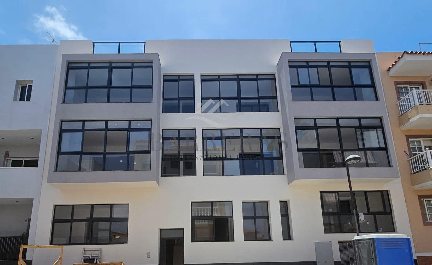 2 soveværelse Lejlighed til salg i Playa San Juan med swimmingpool garage - € 325.000 (Ref: 8796945)