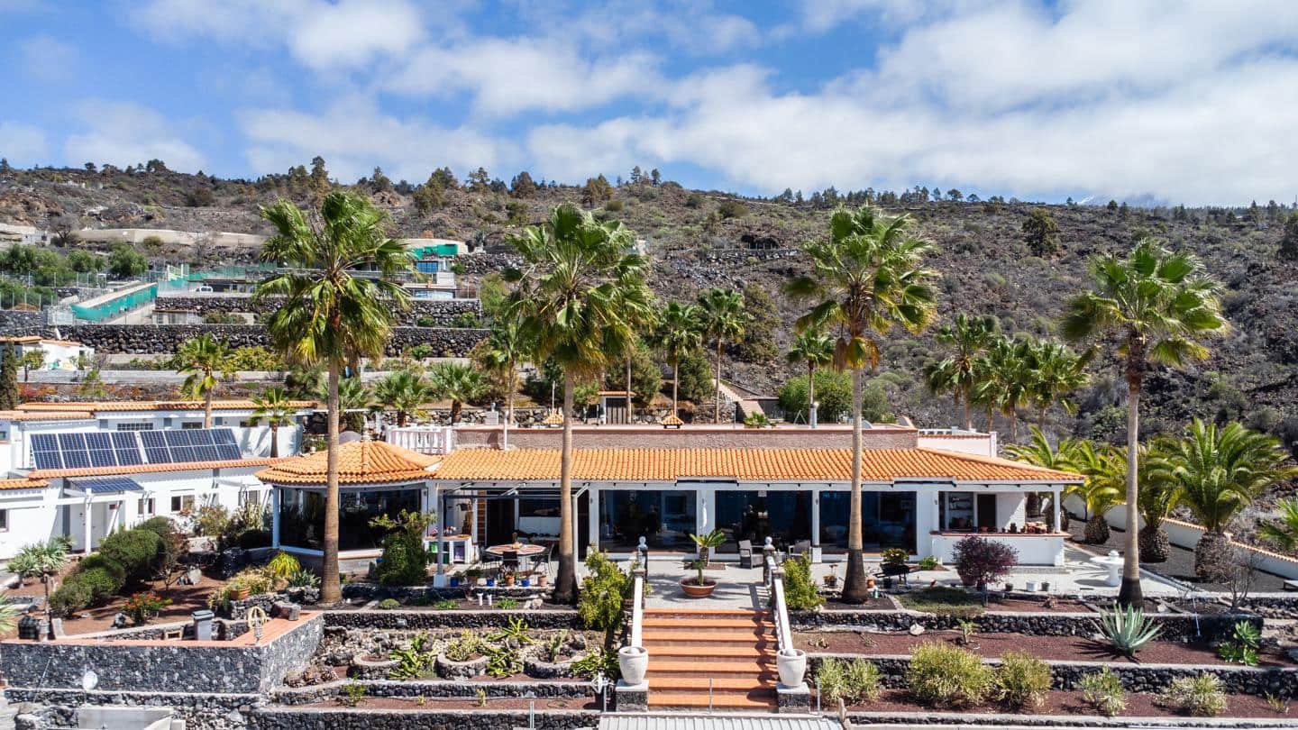 9 soverom Villa til salgs i Chio med svømmebasseng garasje - € 7 700 000 (Ref: 8929464)