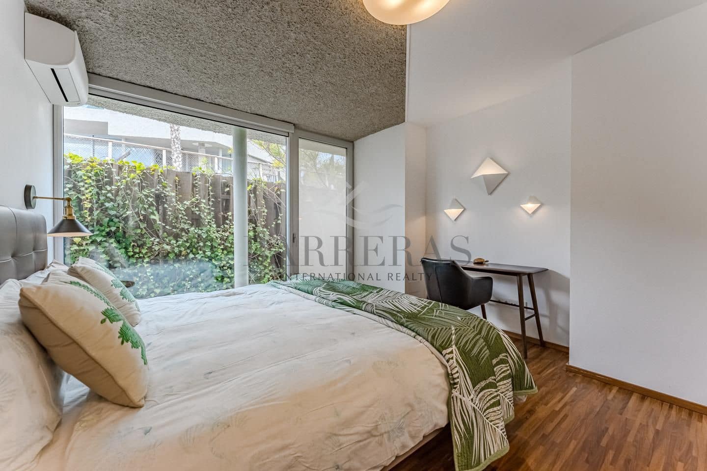 3 quarto Moradia para venda em Guia de Isora com piscina - 1 950 000 € (Ref: 9047155)