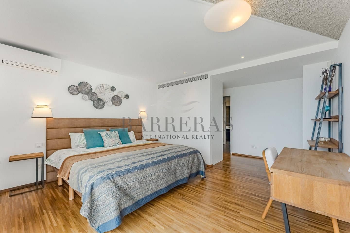 3 quarto Moradia para venda em Guia de Isora com piscina - 1 950 000 € (Ref: 9047155)