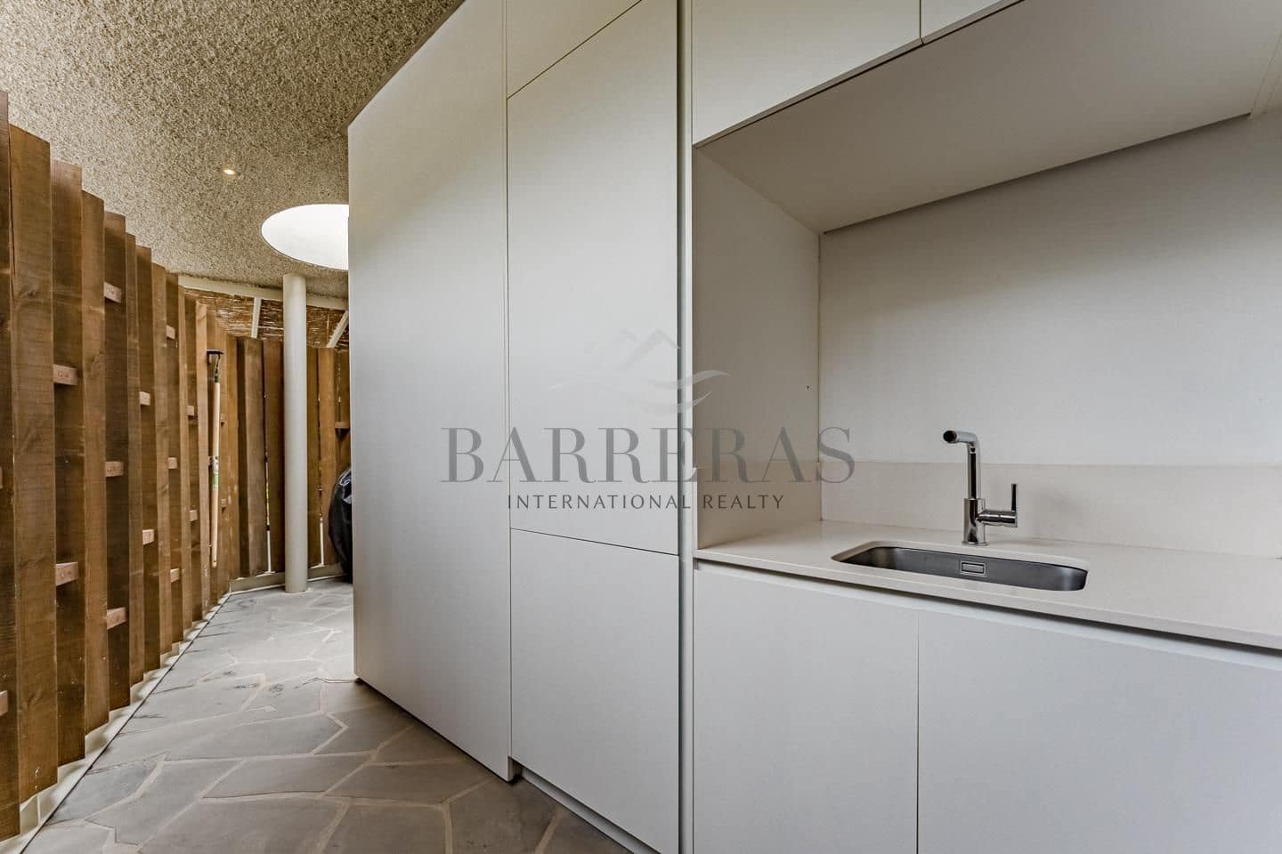 3 quarto Moradia para venda em Guia de Isora com piscina - 1 950 000 € (Ref: 9047155)