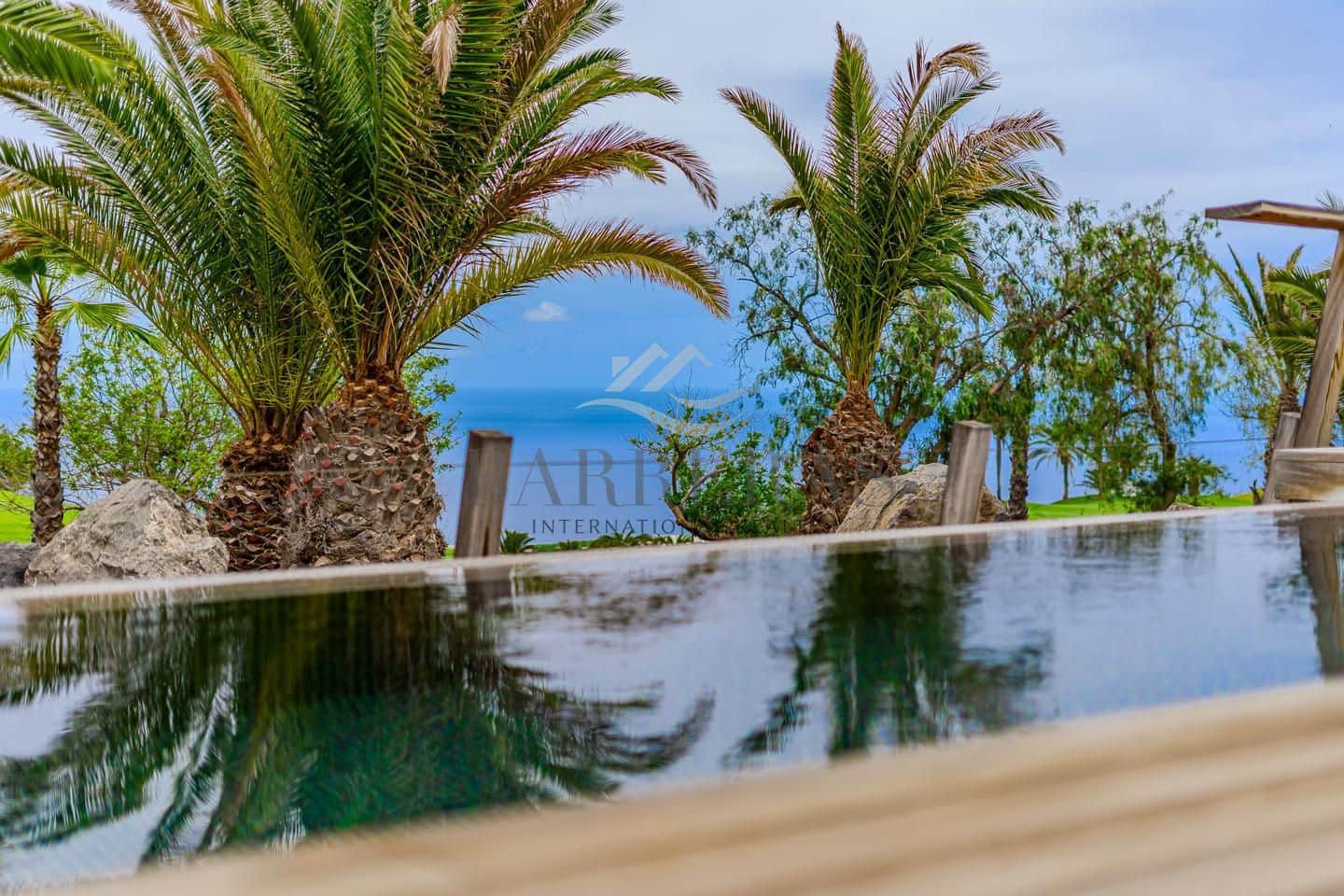 3 quarto Moradia para venda em Guia de Isora com piscina - 1 950 000 € (Ref: 9047155)