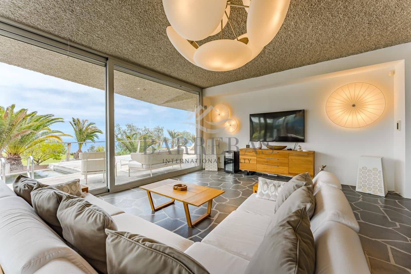 3 quarto Moradia para venda em Guia de Isora com piscina - 1 950 000 € (Ref: 9047155)