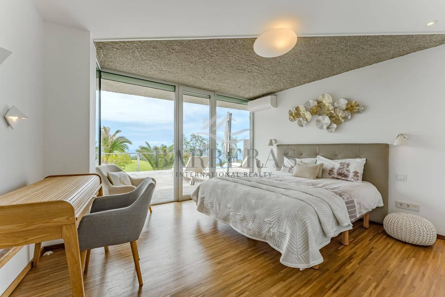 3 quarto Moradia para venda em Guia de Isora com piscina - 1 950 000 € (Ref: 9047155)