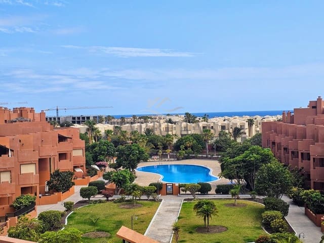 2 makuuhuone Asunto vuokrattavana paikassa Granadilla de Abona mukana uima-altaan - 1 700 € (Ref: 9076890)